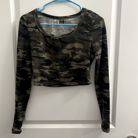 SHEIN Tops - Camouflage Crop Top